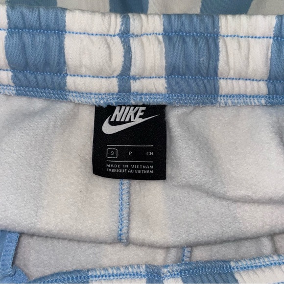 Nike short size S - Picture 8 of 8